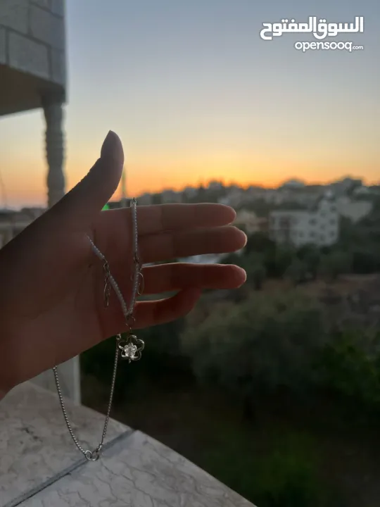 اعلان عن اكسسوارات مميزة hand made لمعرفة سعر كل قطعة واحدة تواصل على الرقم