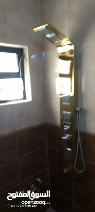 غرفة للايجار سكن طالبة أو سيدة عاملة شامل جميع الفواتير الكهرباء و الماء و الانترنت