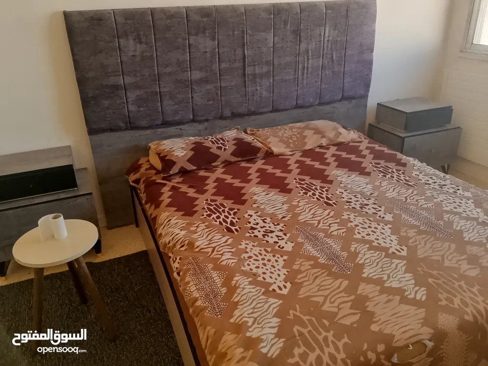 غرفة نوم للبيع مستعمله بحاله جيده