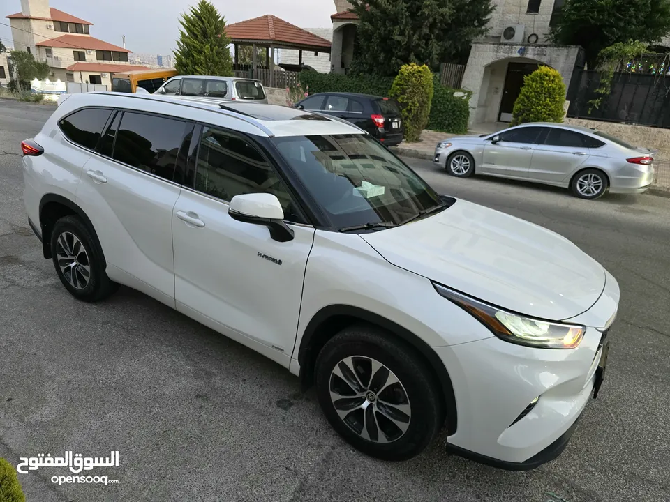 تويوتا هايلاندر 2020 هايبرد فحص كامل XLE فل كامل مع فتحه جمرك جديد بحالة الوكاله بسعر مغري