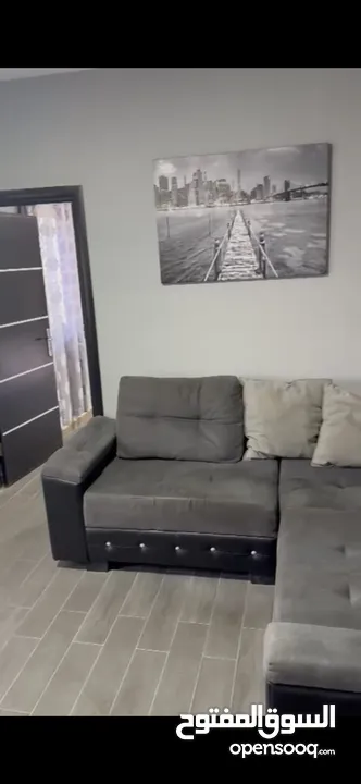 لستوديو بحالة ممتازة مع االمالك مباشره