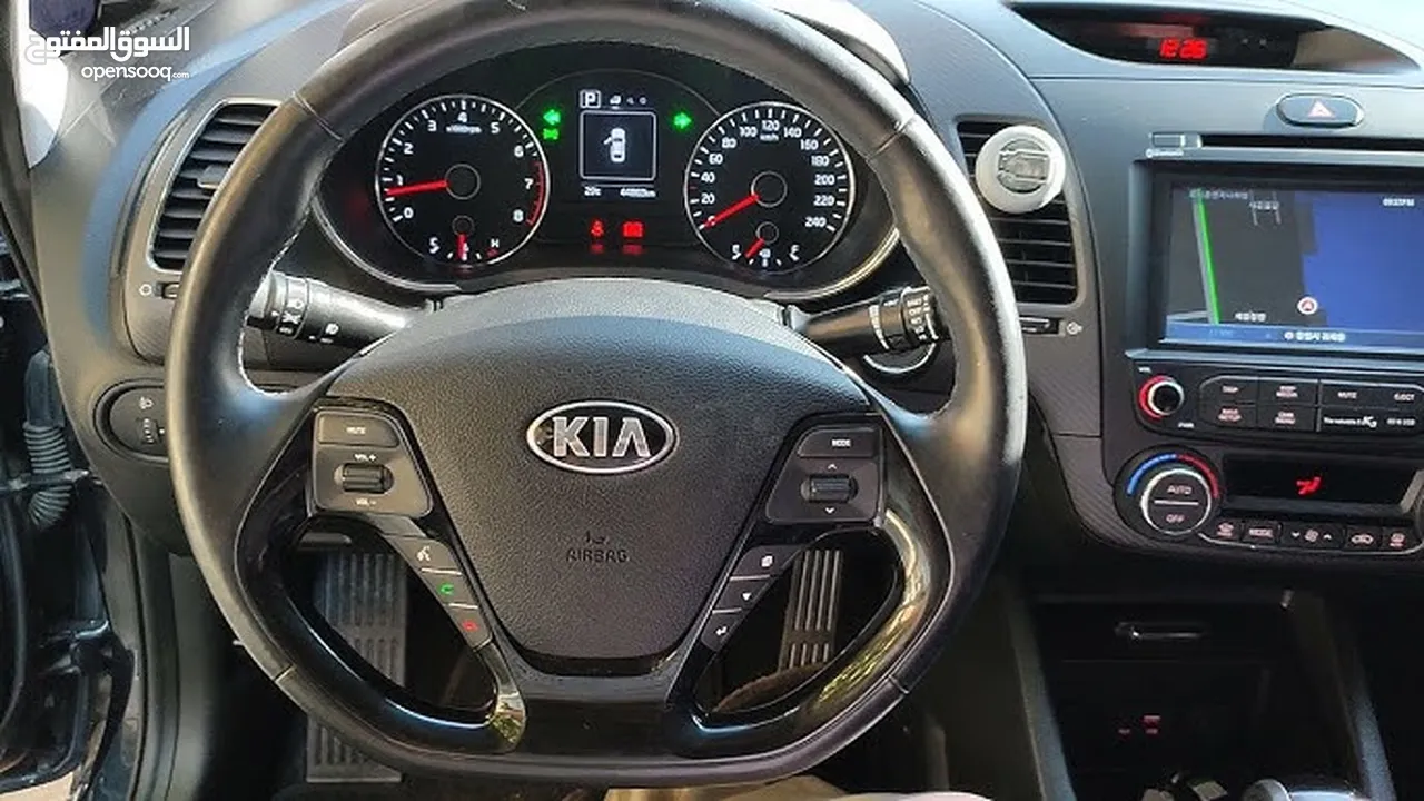 Kia k3 للبيع