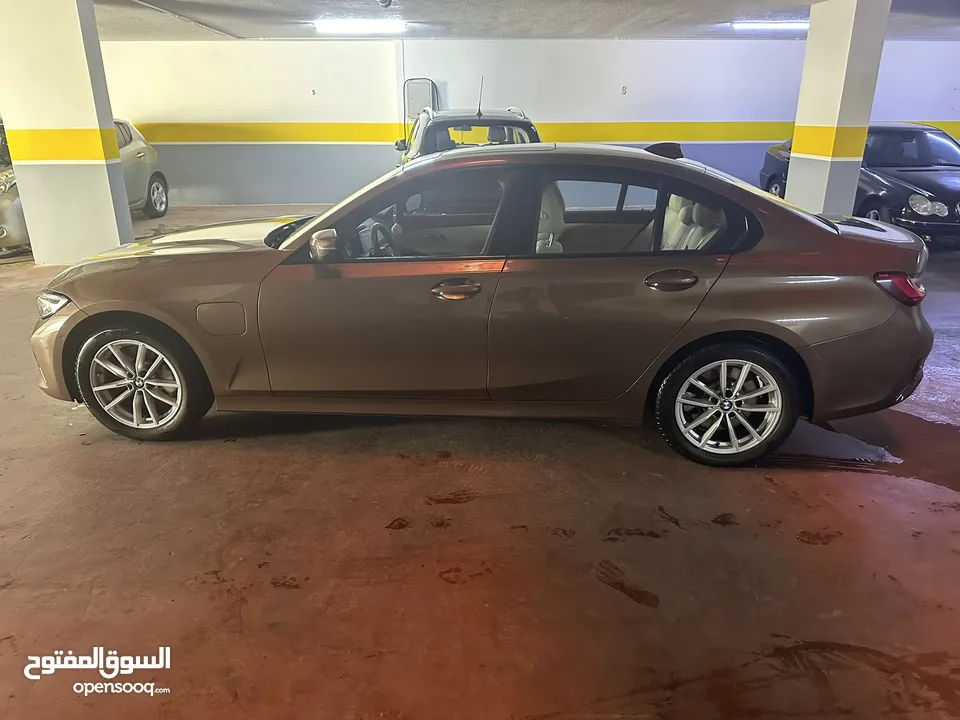 BMW 330e 2020. وارد وكالة ابو خضر، تحت الكفالة لاخر شهر  10 فحص كامل