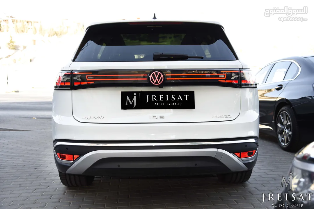 فولكس فاجن ID.6 كروز بيور كهربائية بالكامل 2022 Volkswagen ID.6 Crozz Pure SUV EV
