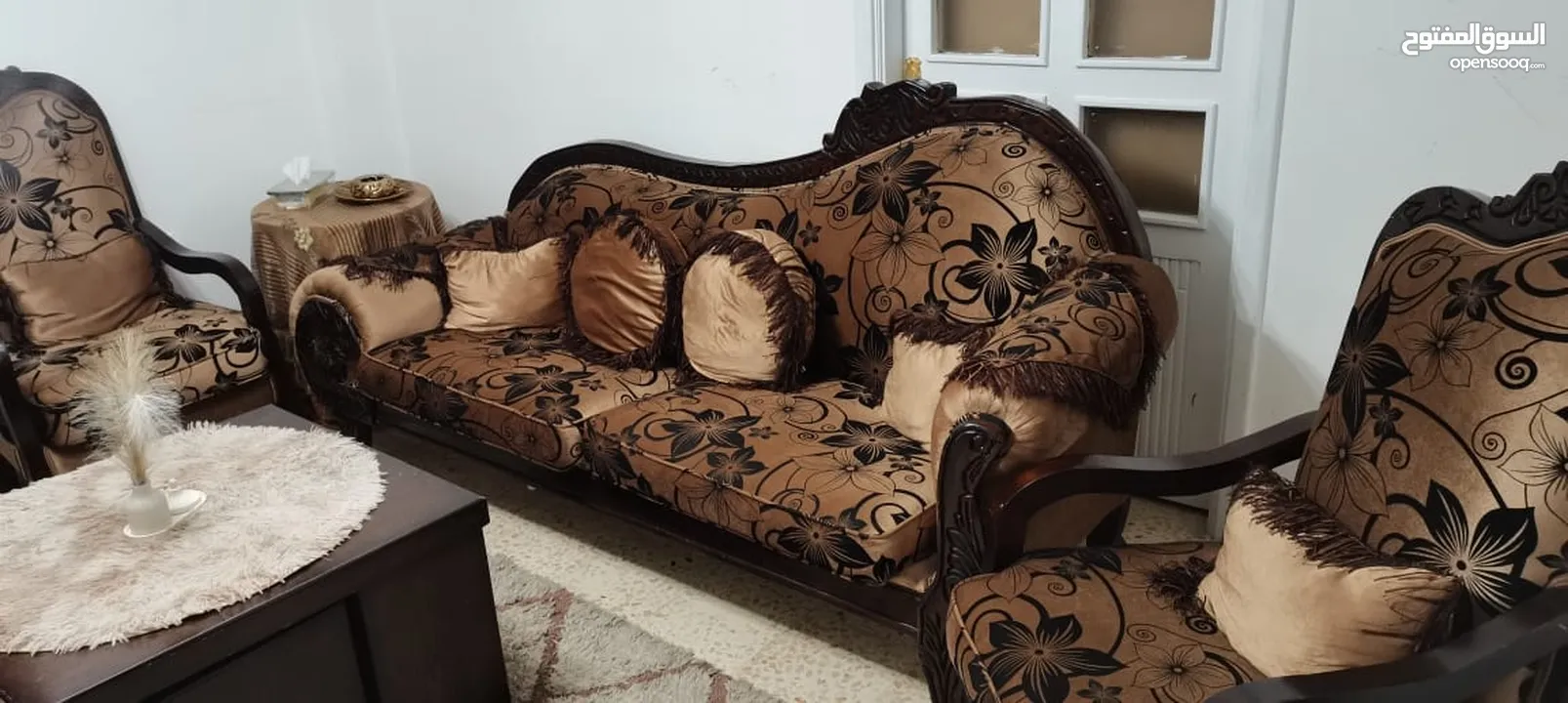 غرفه صالون كامله مع البرادي البراويز انتيكا بحاله ممتازه جدا