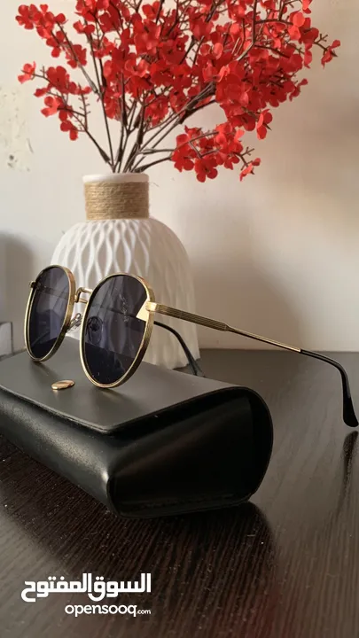 نظارة شمسية جديدة شبيهة بقصة ال RAYBAN