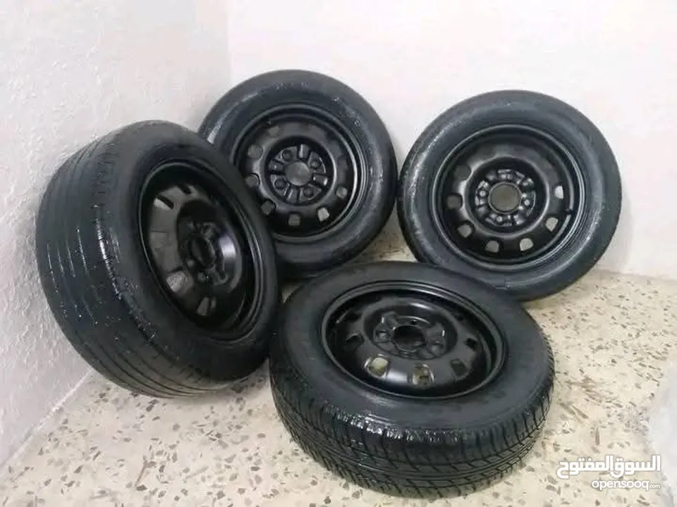 تشكيله اطقم للبيع أو للبدل