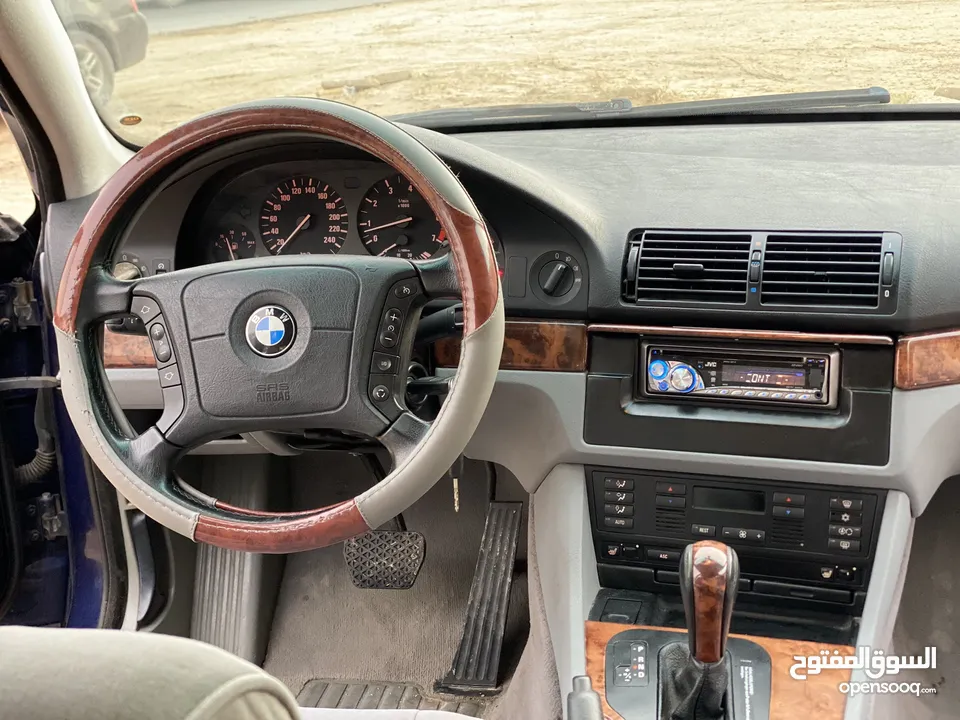 بي ام دبليو BMW 525