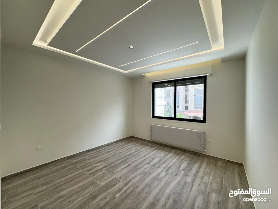 شقة طابق مكرر للبيع مساحة 239 بسعر مميز باجمل مناطق حي الصحابه