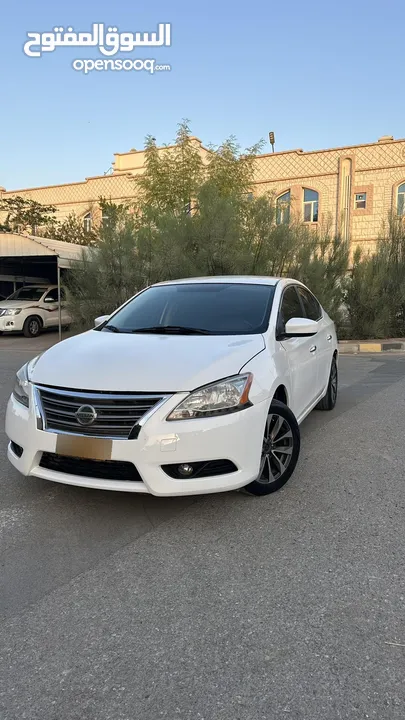 للبيع نيسان سنترا موديل 2015 فئة S/S 1.8L