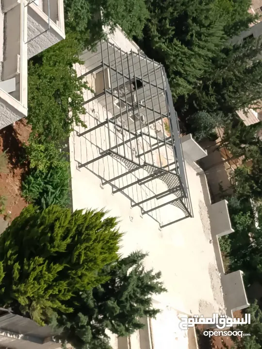 هنجر مطعم او كافيه او منزل)  Structural steel  للبيع .جديد ، لم يستعمل .. H ,90 kilograms ل  وزن كل
