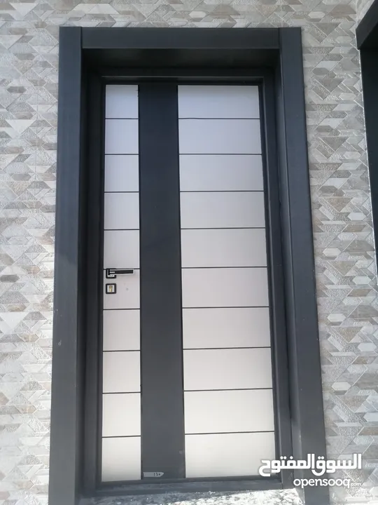 New design for Entrance doors