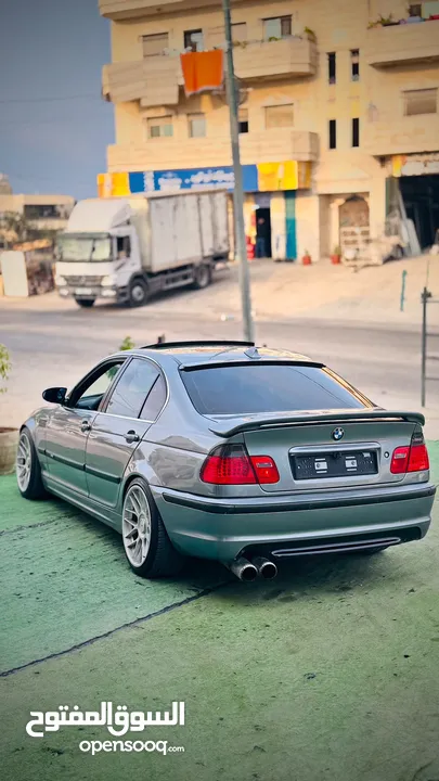 BMW 325 الدبدوب