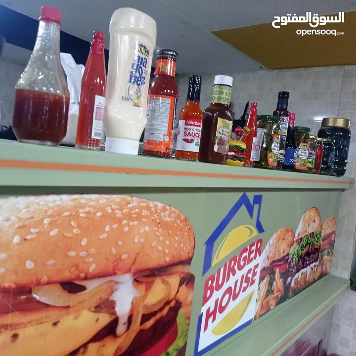 مطعم وجبات سريعه وعصائر  للضمان او البيع كامل المعدات