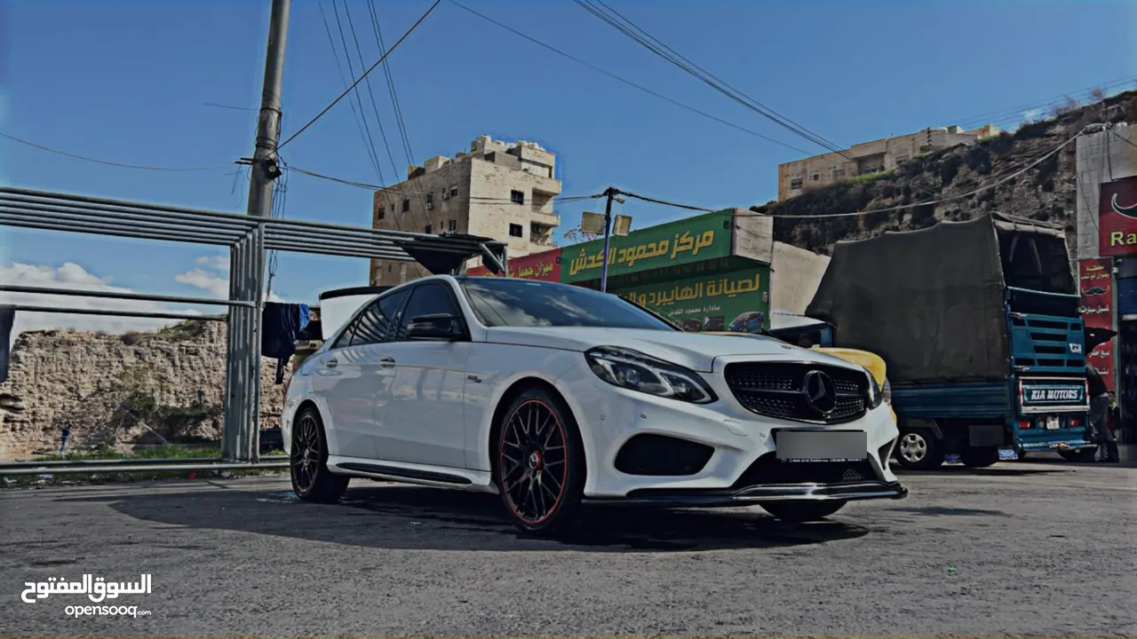Mercedes E200 Avantgarde  AMG Kit original Sport package  2016 Full options  وارد شركة غرغور