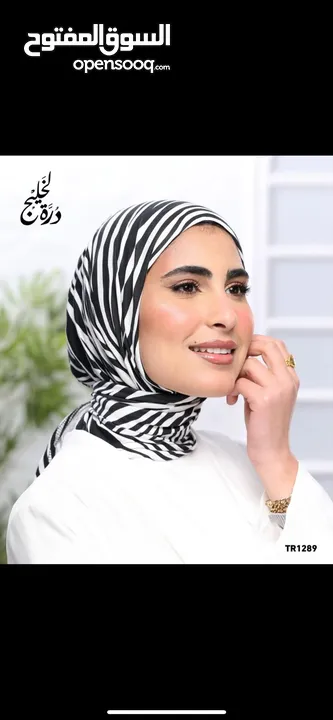 فساتين وعبايات