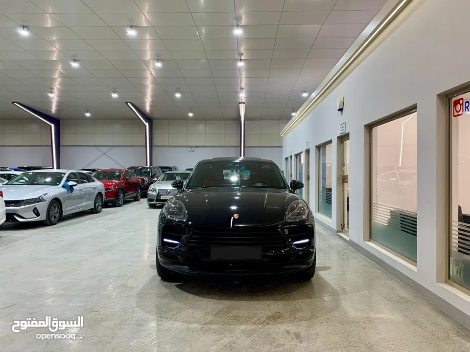 Porsche Macan (27,000 Kms)