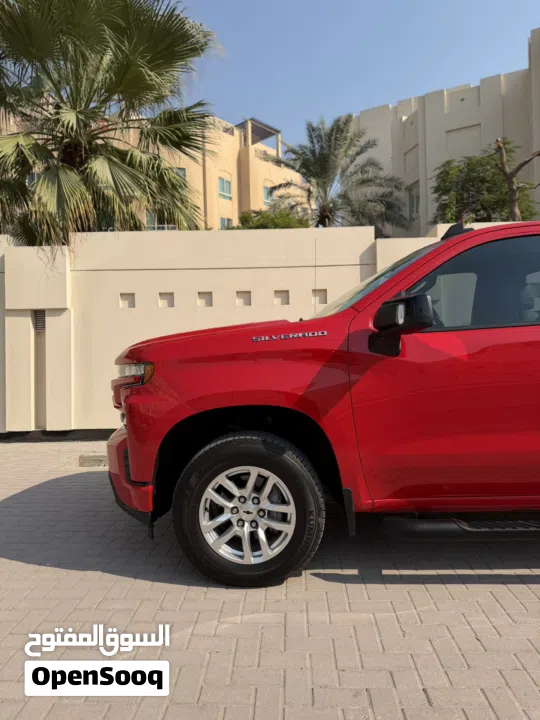 للبيع سلفرادو RST V8