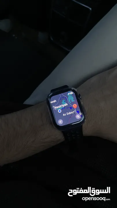 Apple watch series 4 nike للبيع