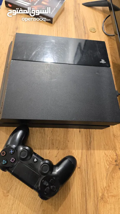 PS4 Fat + 3 Games