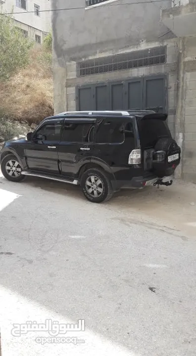 ميتسوبيشي باجيرو 2008