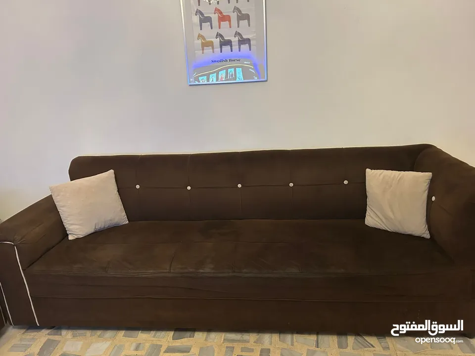طقم كنب مستعمل الخشب ممتاز