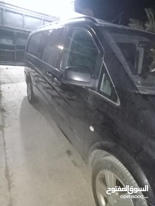 باص مرسيدس Vito 2013 بحال وكاله   جيد 4 أو 5  cc2200 باص في ضربتين بل ستوب الخلفي يمين و ستوب يسار