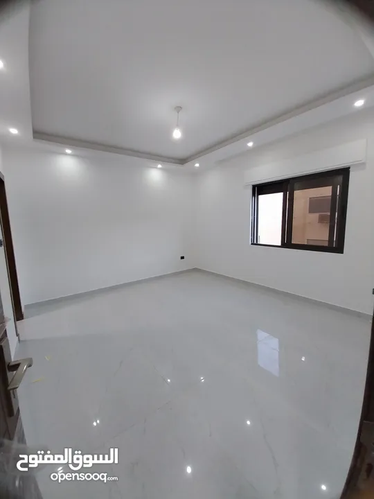 في ارقى مناطق الجاردنز 90م شقة سكنيه و استثمارية