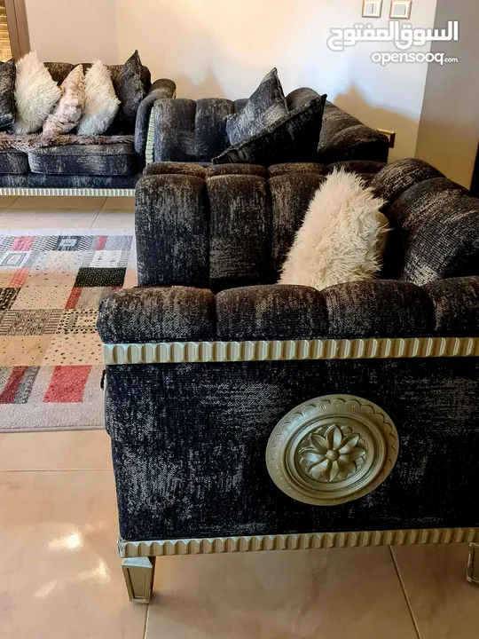 sofa set with 7 seats and tables.  1 large + 2 excellent quality طقم كنب صناعة يدوية  فاخر من الكويت