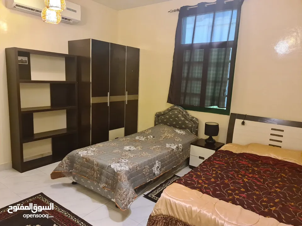 3 Bedrooms Furnished Apartment for Rent in Ghubrah REF:864R