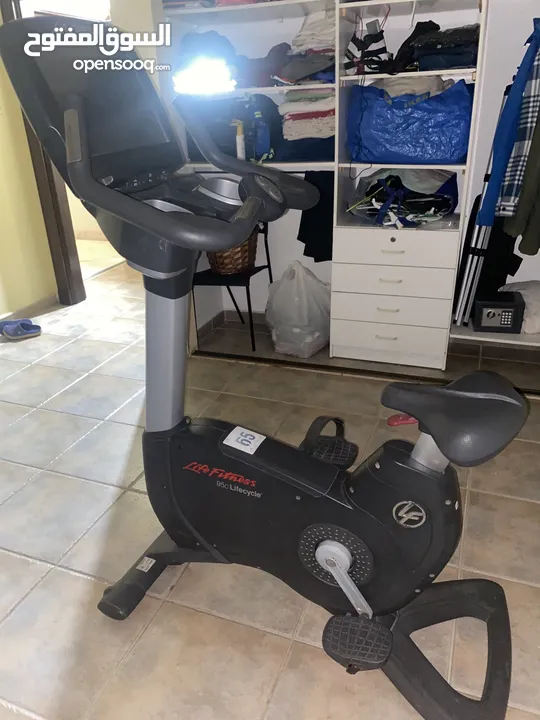 life fitness bicycle for sale موديل أمريكي