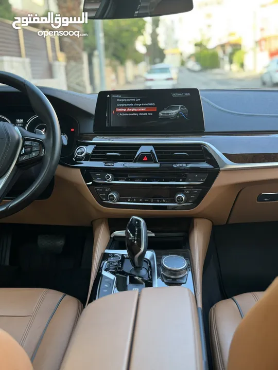 BMW 530e Fully loaded 7 Jayed  Bought from dealership    Abu Khader Automotive  60,000km only