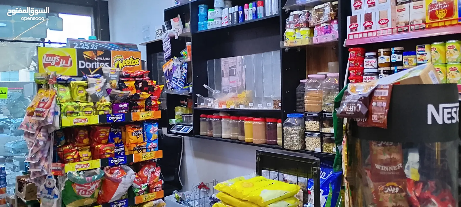سوبر ماركت على الشارع الرئيسي للبيع فرصة مميزة