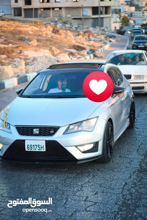 سيات ليون للبيع