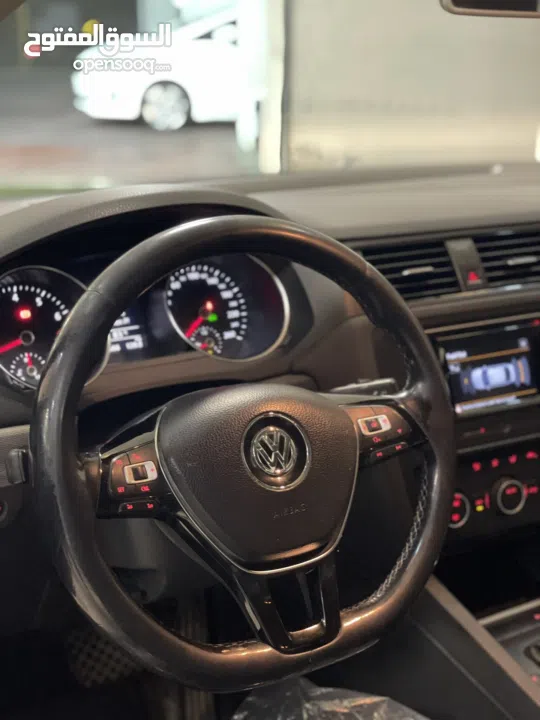 فولكسفاجن جيتا 2016 بنزين اوتمات للبيع بحالة الشركة