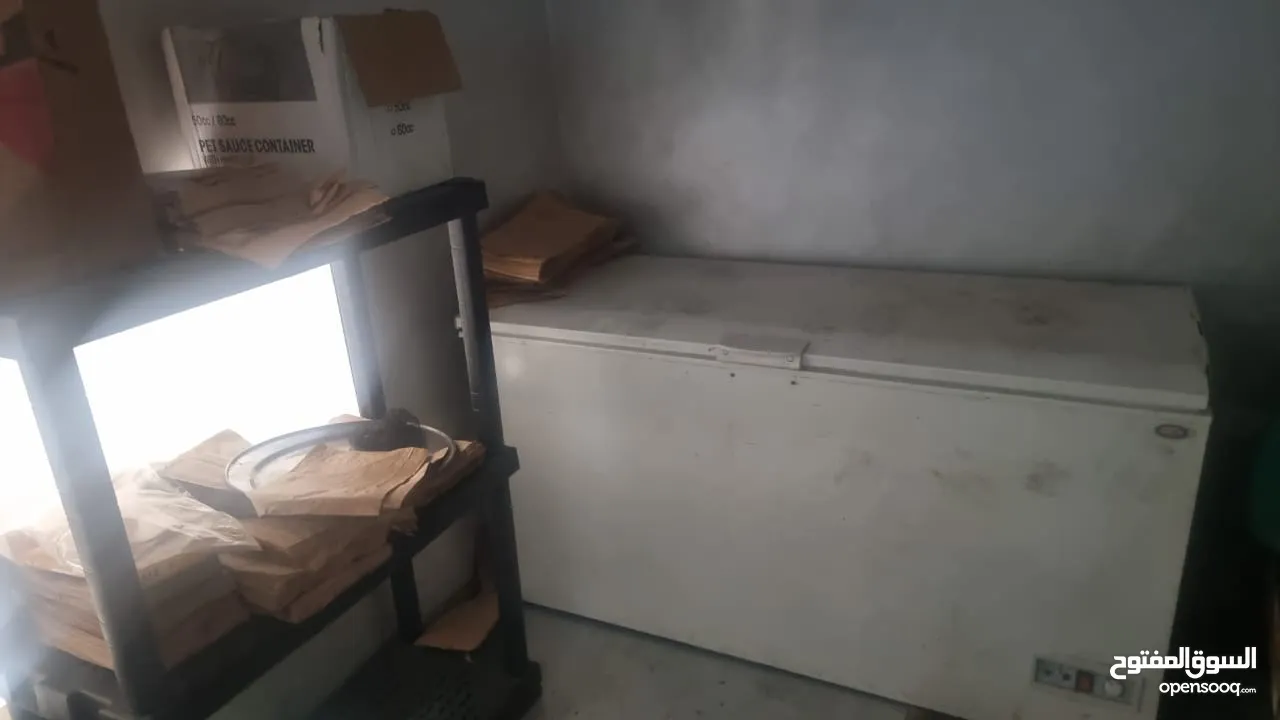 مطعم ومشاوي وسناكات ومناقيش وبيتزا للبيع بسعر مغري وقابل للتفاوض