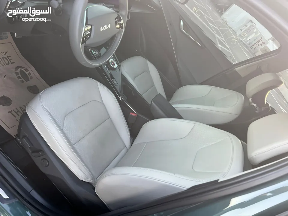 كايا نيرو  هايبرد (بنزين+كهرباء ) فل الفل  فتحة سقف  لون مميز اضافات مميزة  2022