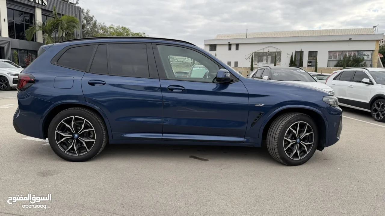 BMW x3 30e ترخيص   محرك 2000 هايبرد plug in/يقطع على الشحنه 43 كيلو متر  293 حصان