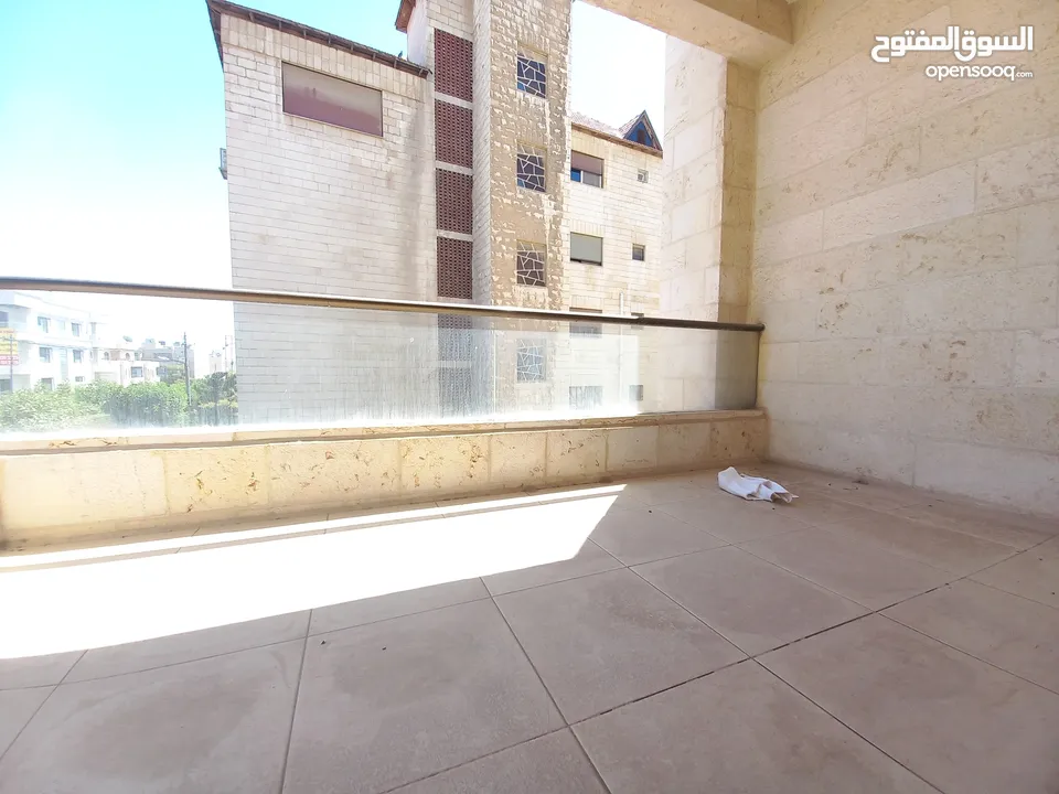 شقة غير مفروشة للايجار في الصويفية  ( Property 33706 )-175072441