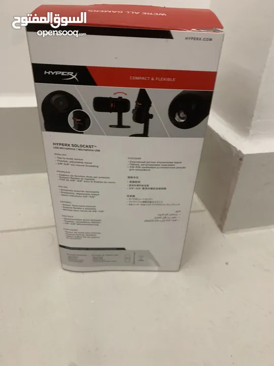 Hyperx solo cast microphone and stand