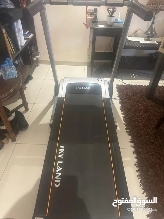 جهاز للمشي  treadmill