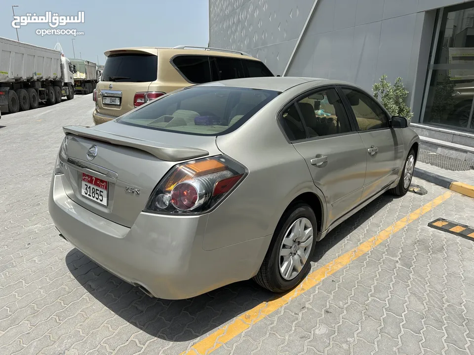 نيسان التيما Nissan Altima