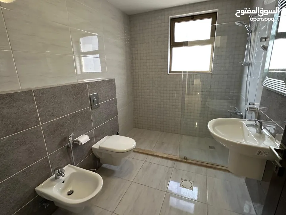 شقه غير مفروشه للايجار في عبدون ( Property 39798 )-175064430