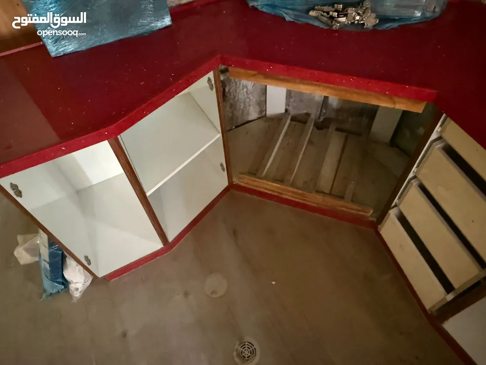 مطبخ ايطالي فاخر شبه جديد للبيع- خشب بلوط