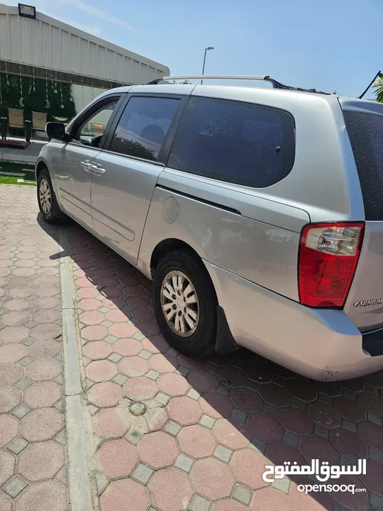 KIA.CARNIVAL..2012.GCC.7 sites.CLEAN FAMILY CAR