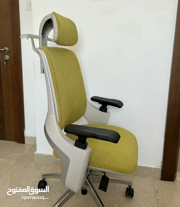 VERY Comfortable Quality Ergonomic Office/Gaming Chair by BOSQ - كرسي مكتب مريح جداً