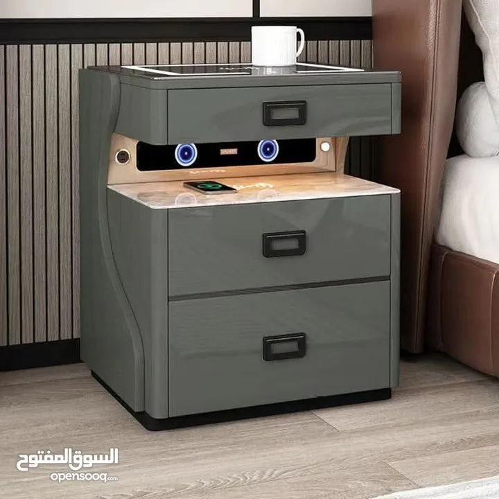 الكوميدينا الذكية مع الخزنة تصميم عصري  وظائف ذكية  أمان عالي مصنوعة من أجود أنواع الخشب سماعات عالي