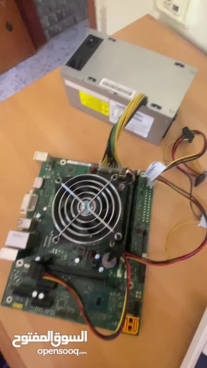 لوحه h110  I5-6500 Ram 8 ddr4 مع بور الها 250 واط مستعمله وكلشي فيها شغال فش فيها اي مشكله .