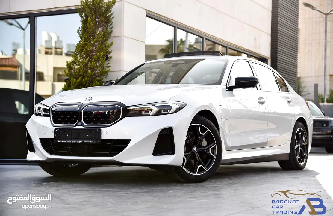 بي ام دبليو الفئة الثالثة i3 eDrive 40L كهربائية بالكامل 2023 BMW i3 eDrive 40L EV M Power Kit – Ful