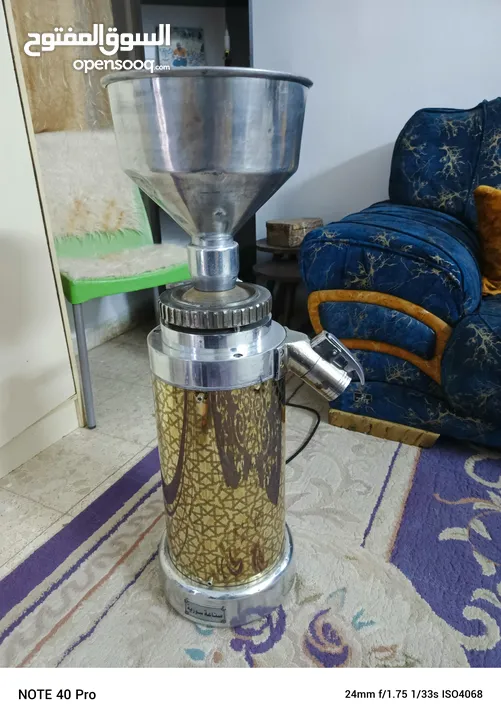 ماكينه طحن قهوه واحد فاز بحال الوكالة استخدام بسيط قويه جدا وغير مصلحه الماكنه قويه بطحن وطحنها بودر